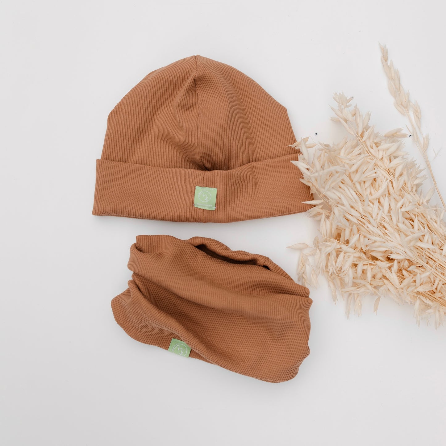 Hat & snood, peach