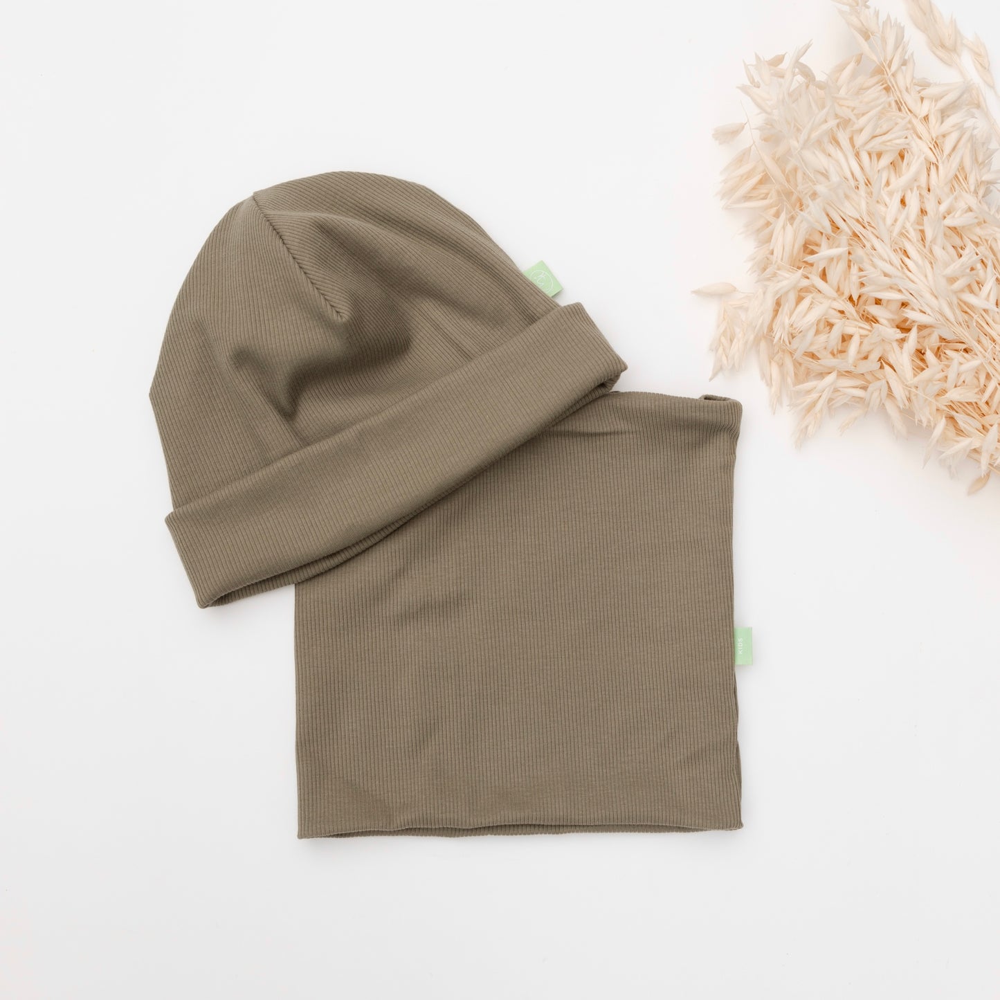 Mütze & Loopschal, Olive