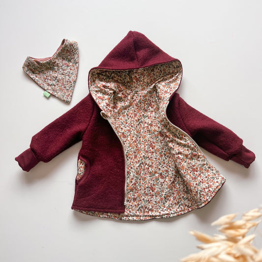 Montessori Walkjacke Rot mit Blumen, magnetischen Reißverschluss