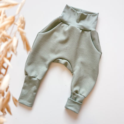 Set aus Wendepulli und Mitwachshose für Baby & Kind – Bär