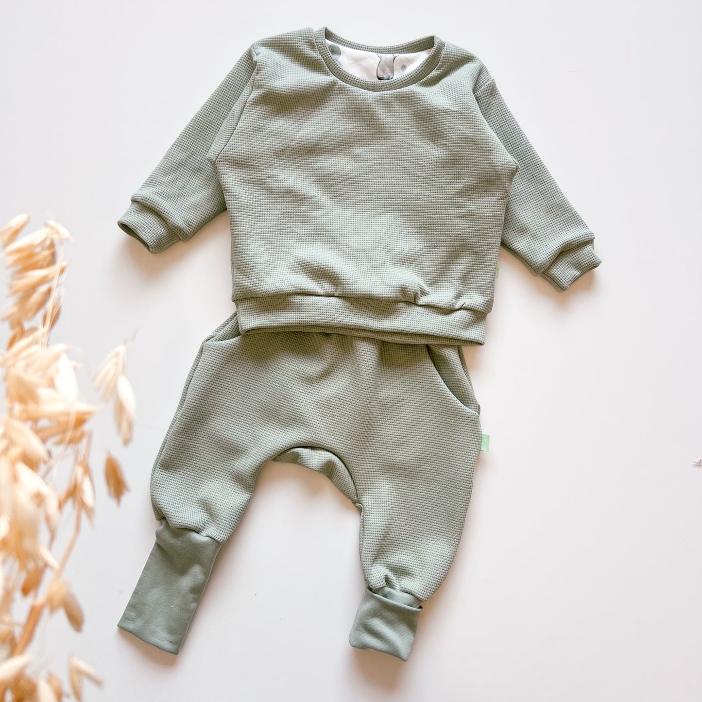 Set aus Wendepulli und Mitwachshose für Baby & Kind – Bär