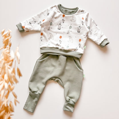 Set aus Wendepulli und Mitwachshose für Baby & Kind – Bär