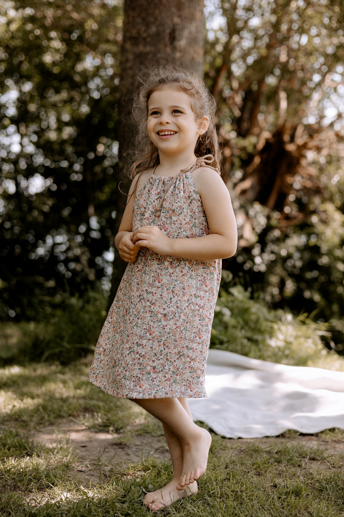 Kleid für mädchen aus Musselin, Blumen