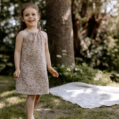 Kleid für mädchen aus Musselin, Blumen