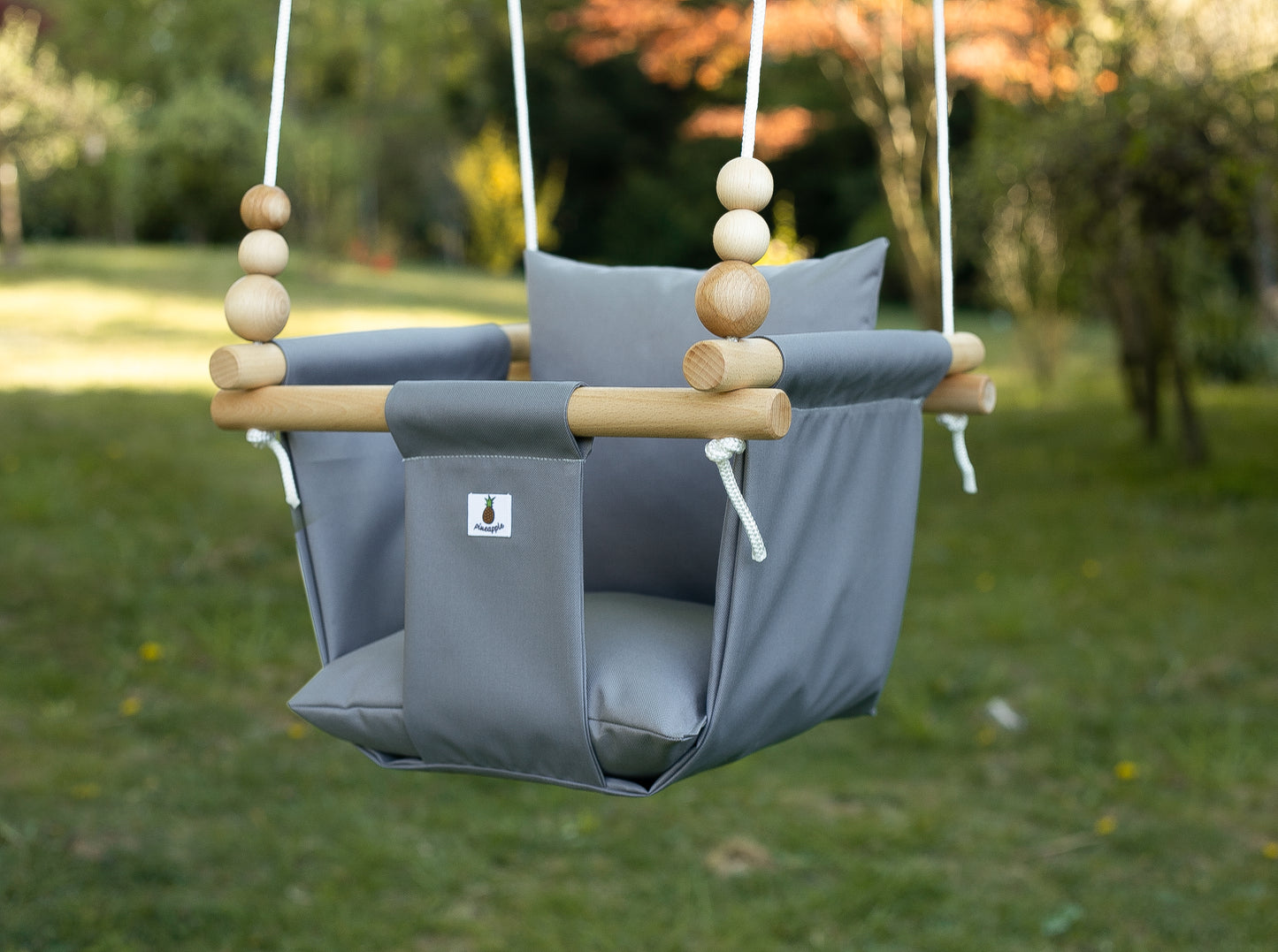 Babyschaukel outdoor in grau